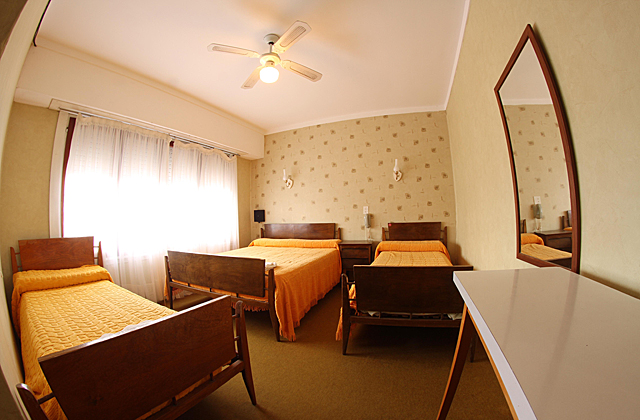 habitacion hotel sarimar necochea